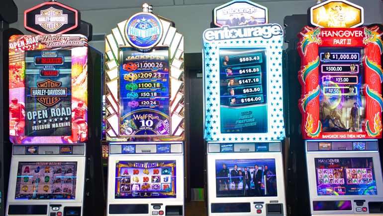 Slot Machines with 25 Lines